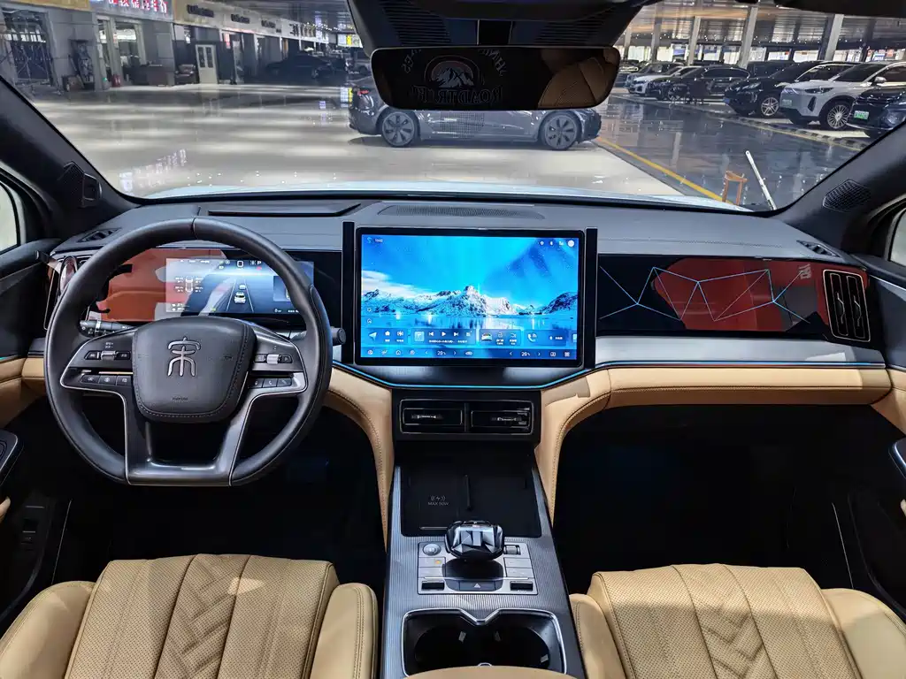 BYD L DM-i — миниатюра 9