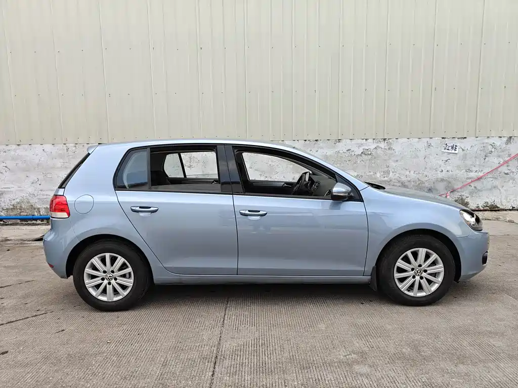 Volkswagen Golf — миниатюра 8