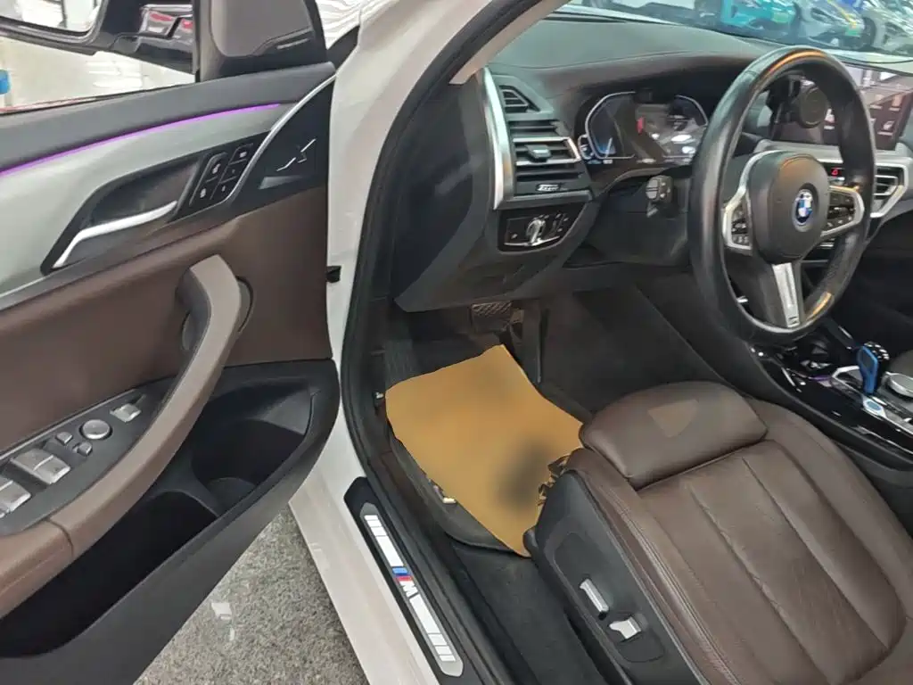 BMW iX3 — миниатюра 16