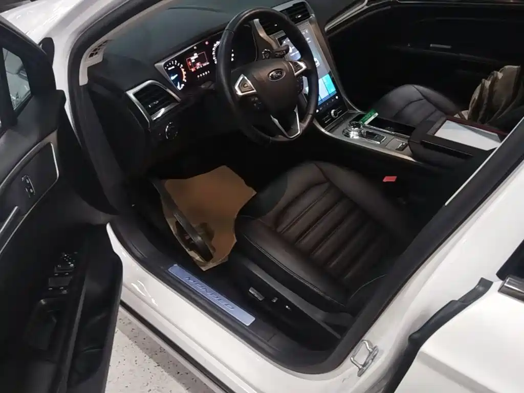 Ford Mondeo — миниатюра 16