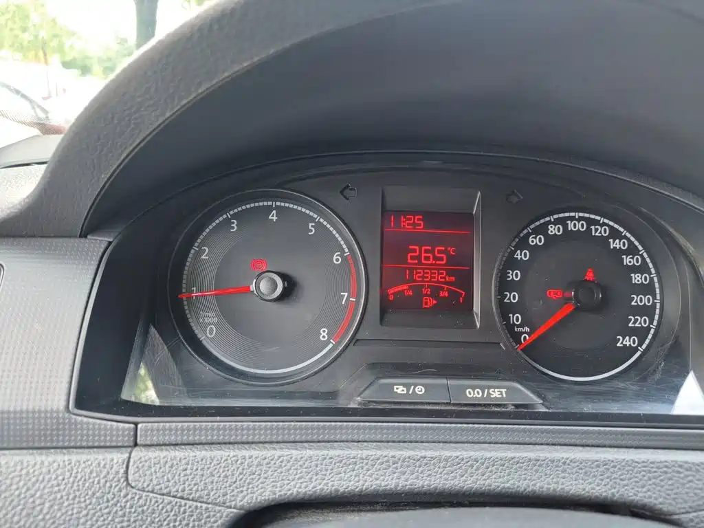 Volkswagen Santana — миниатюра 12