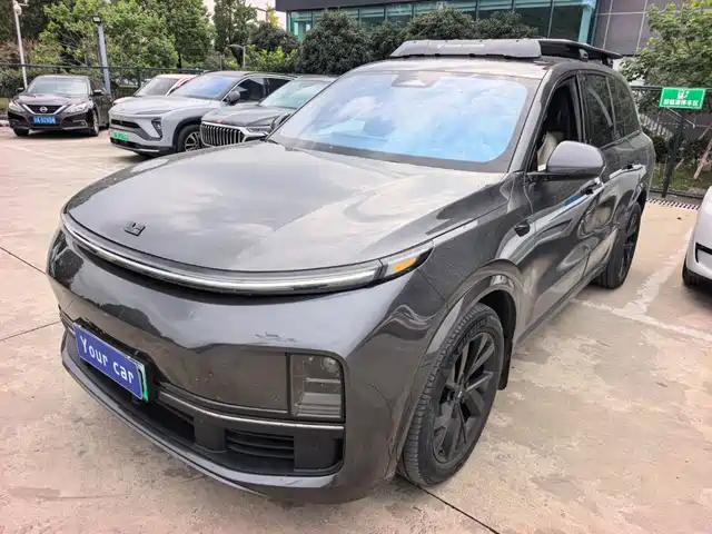 Li Auto L8