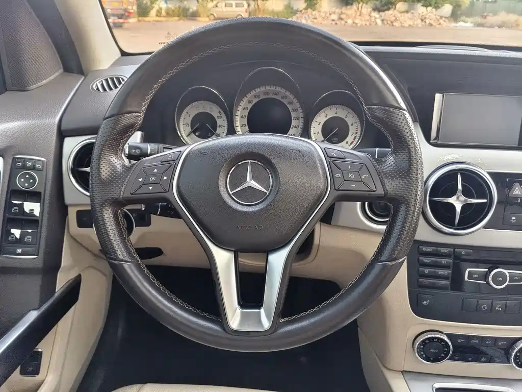 Mercedes-Benz GLK-Class — миниатюра 15
