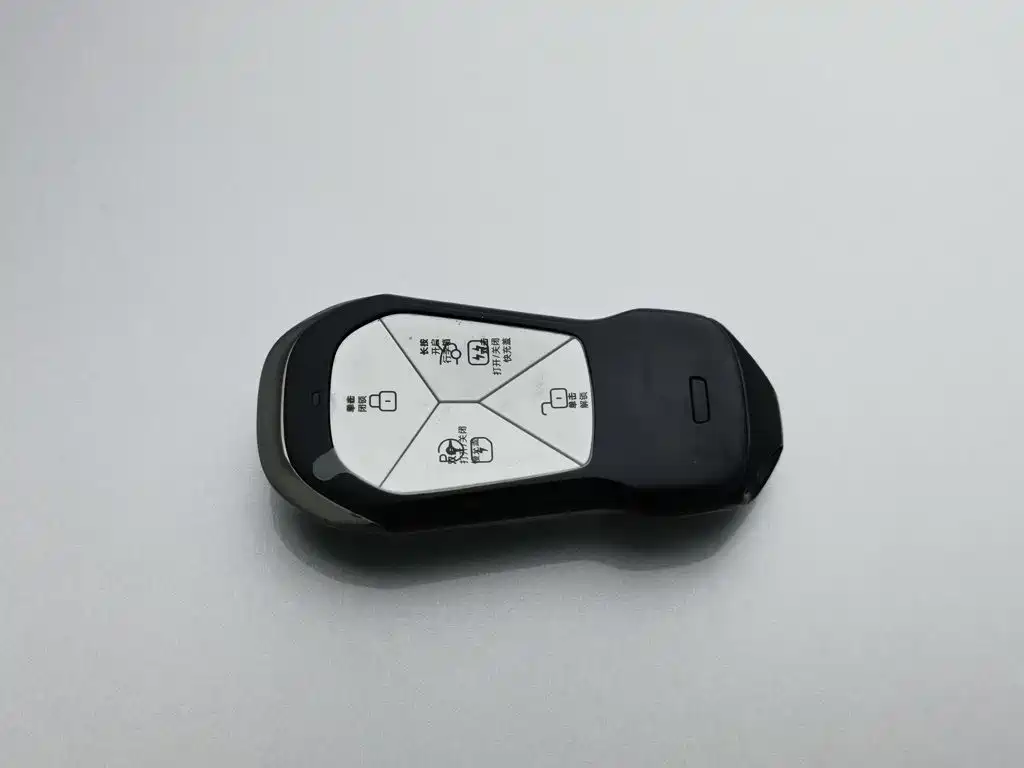 XPeng P7 — миниатюра 19