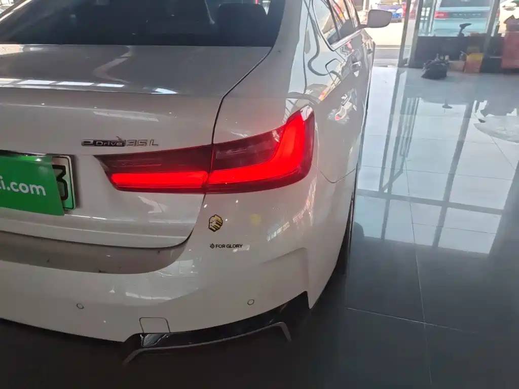 BMW i3 — миниатюра 8