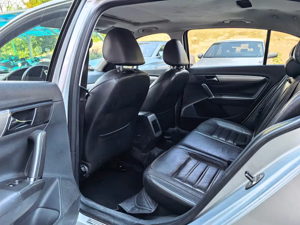 Volkswagen Lavida 2013 1.4TSI DSG Comfort