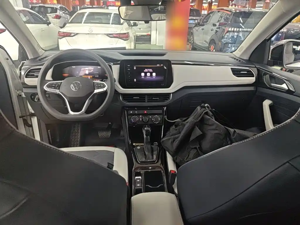 Volkswagen Tharu — миниатюра 10