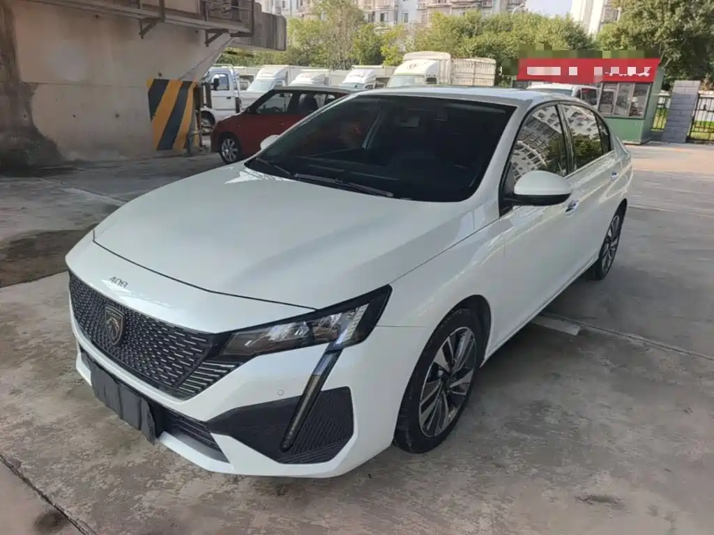 Peugeot 408