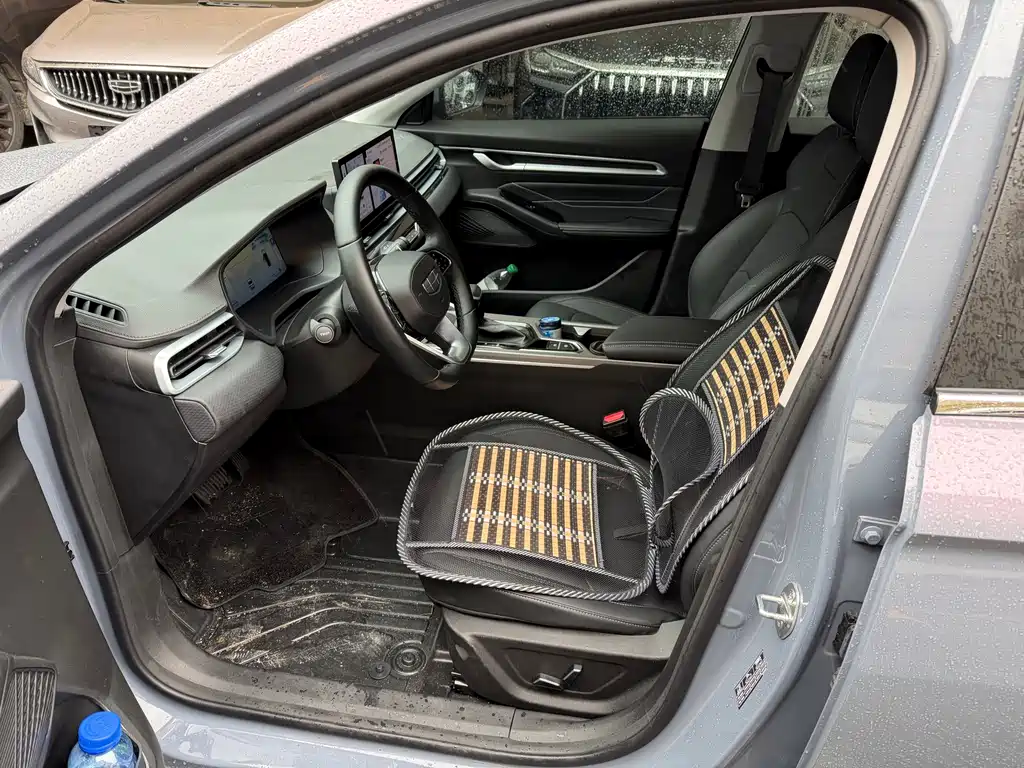 Geely Emgrand — миниатюра 4