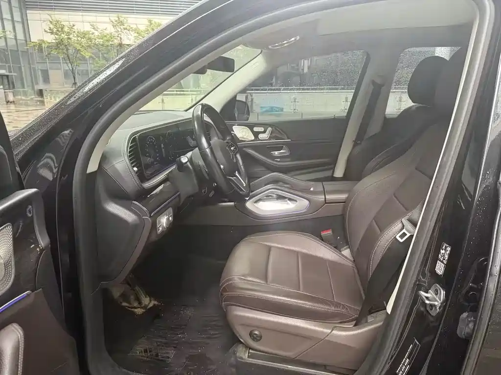 Mercedes-Benz GLE (Import) — миниатюра 8