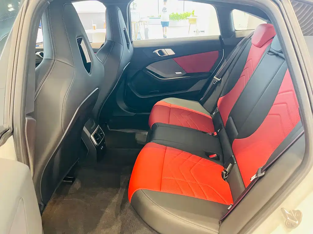 BMW M235L — миниатюра 8