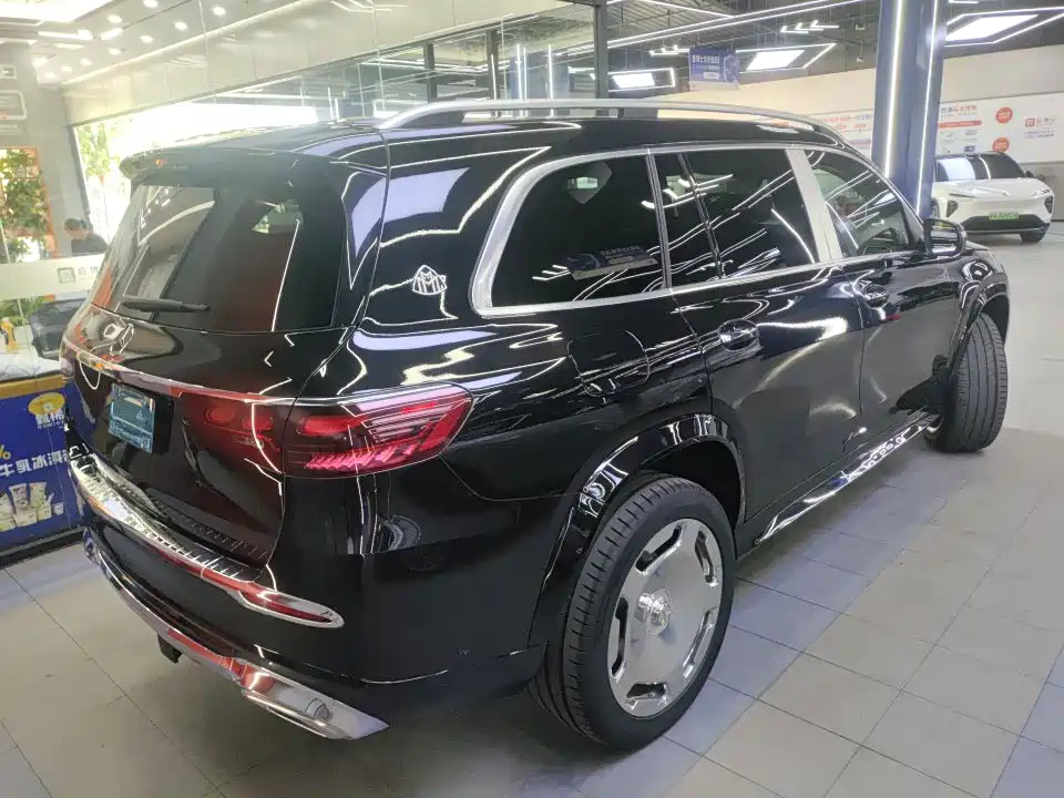 Mercedes-Benz GLS — миниатюра 8