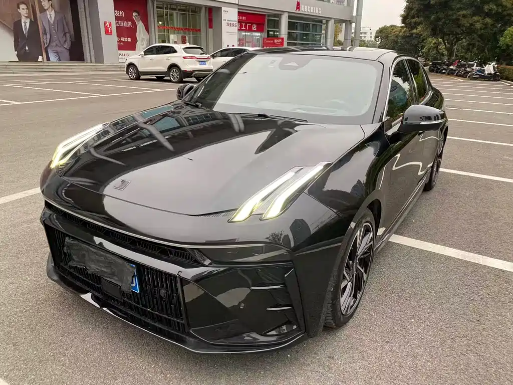 Lynk & Co 03 2023