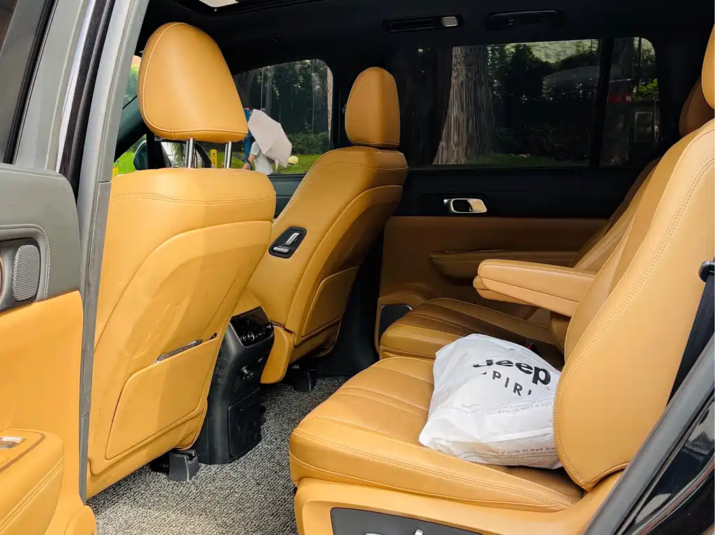 Li Auto Li ONE — миниатюра 4