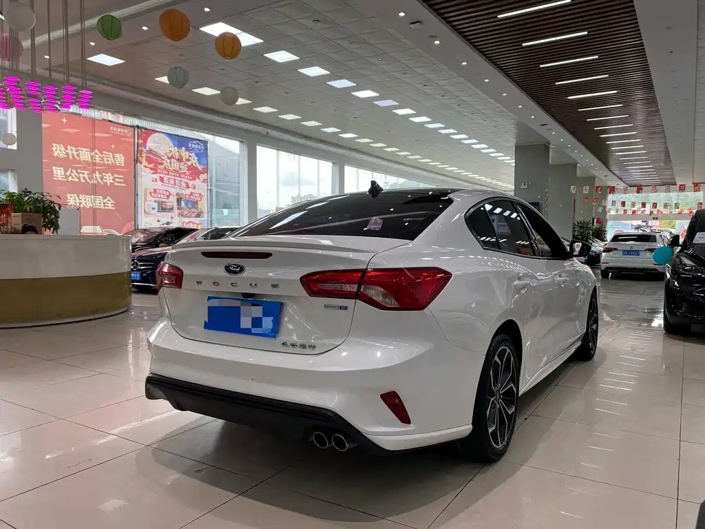 Ford Focus — миниатюра 12