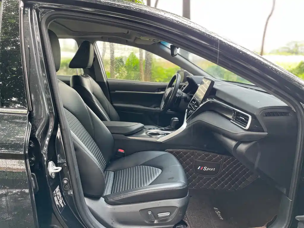Toyota Camry 2023 2.5S