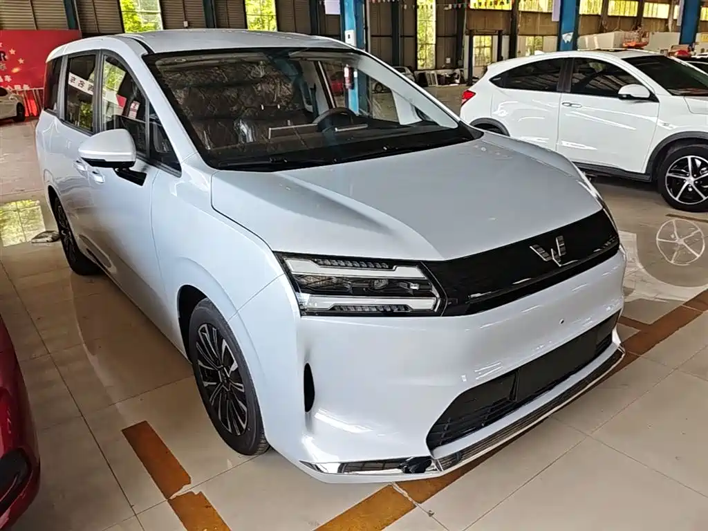 Wuling 730 2025 500km Luxury
