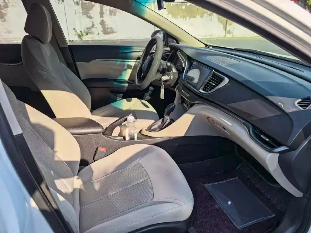 Buick Excelle — миниатюра 9