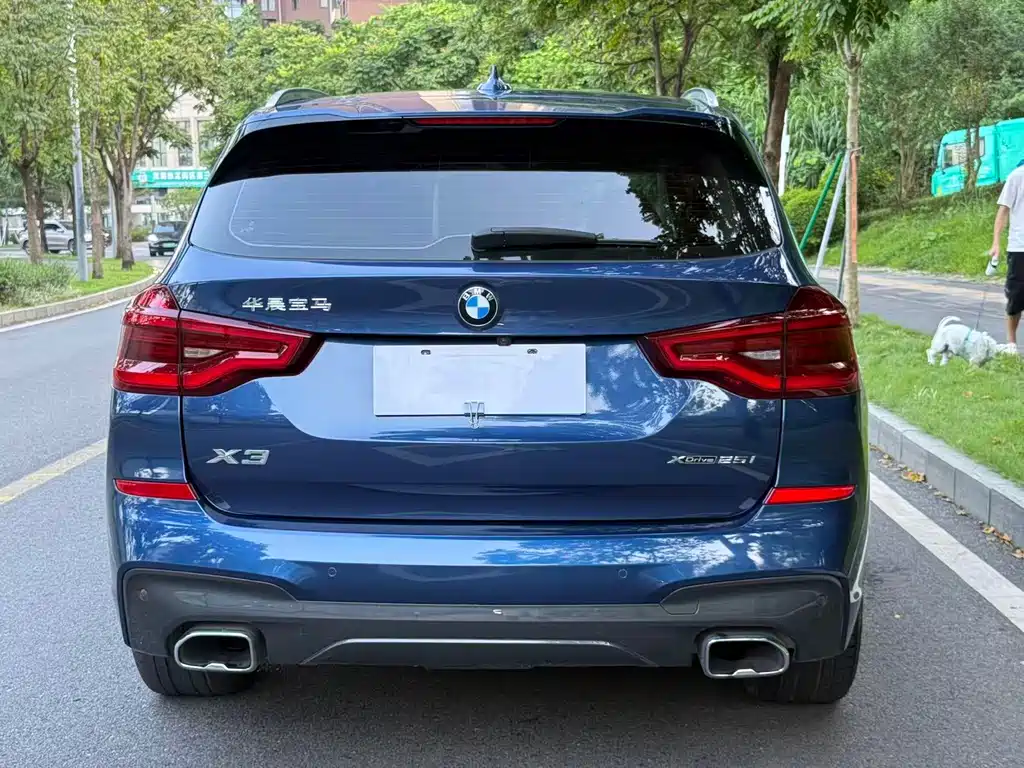 BMW X3 — миниатюра 9
