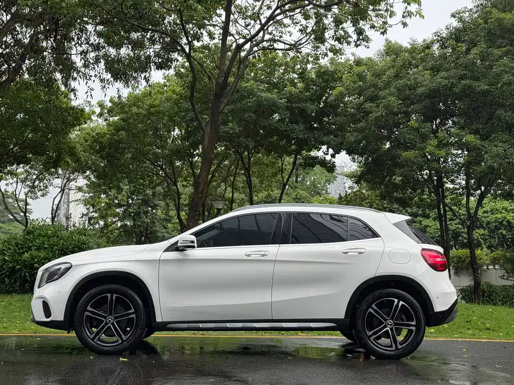 Mercedes-Benz GLA GLA 200 Fashion Type, фото 4