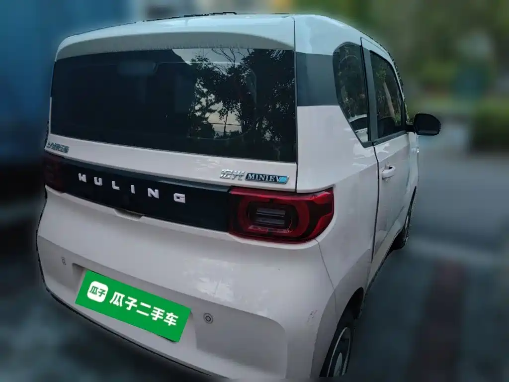 Wuling MINIEV — миниатюра 5