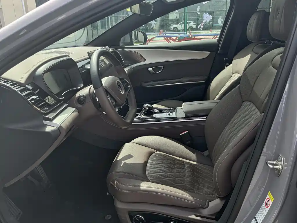 BYD Han 2025 DM-i Smart Drive 125KM Flagship