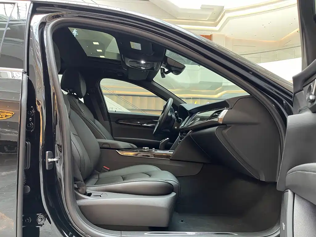 Cadillac CT6 — миниатюра 12