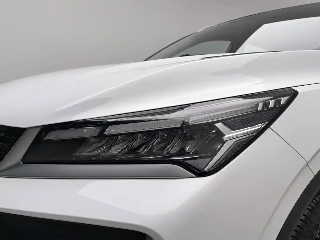 Geely Binyue — миниатюра 7