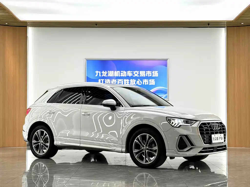 Audi Q3 2020 40 TFSI Fashion
