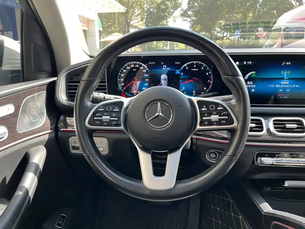 MERCEDES-BENZ GLE