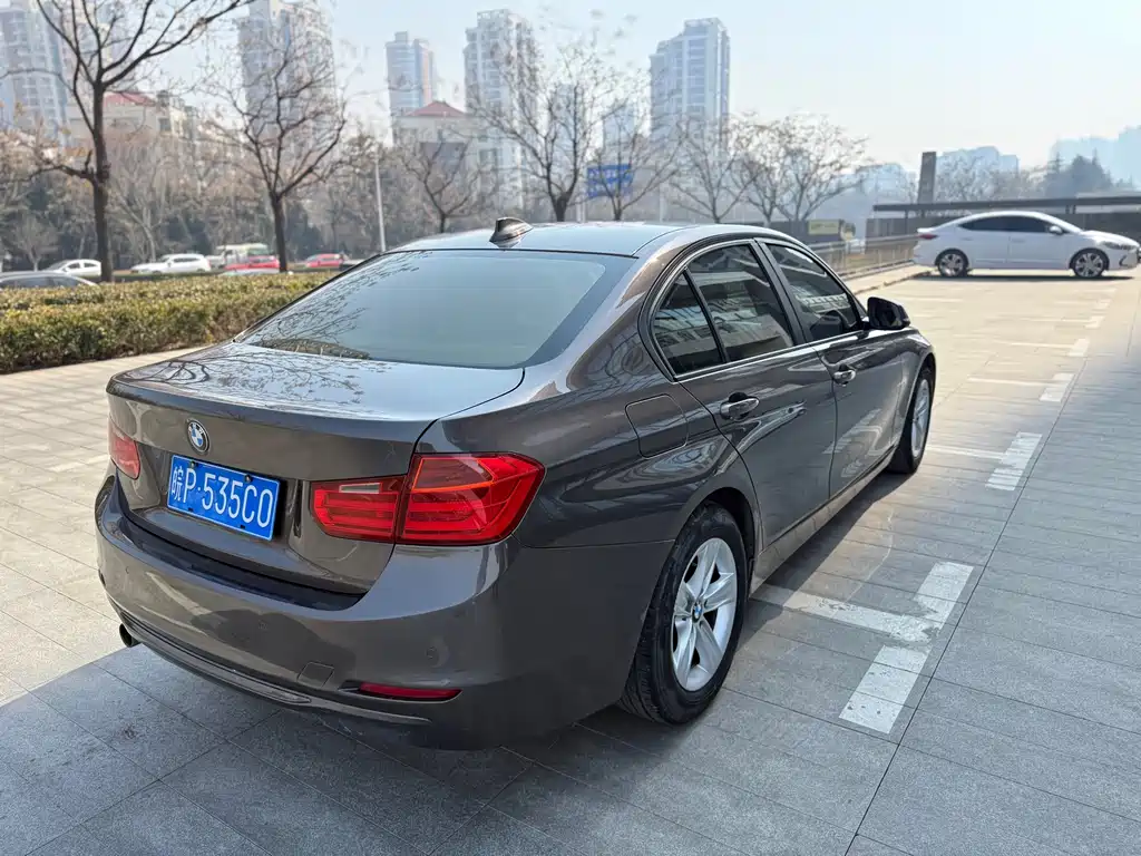 BMW 3 Series — миниатюра 4