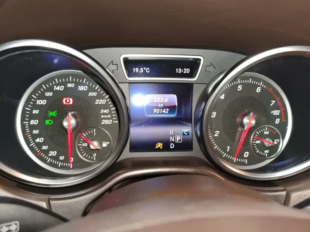 Mercedes-Benz GLE (Import) — миниатюра 13