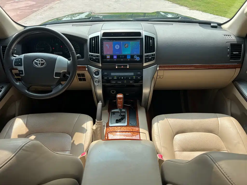 Toyota Land Cruiser — миниатюра 12