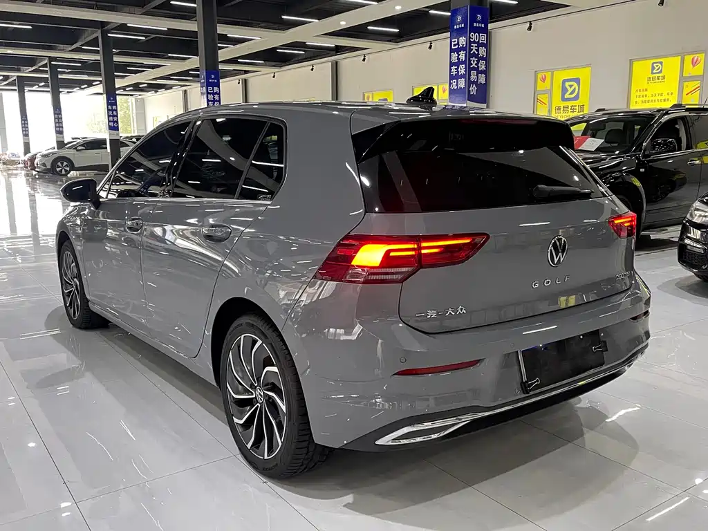 Volkswagen Golf — миниатюра 11