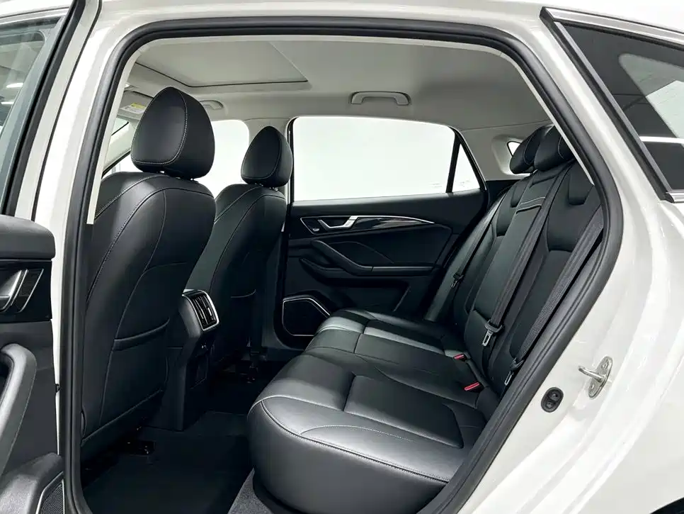 Bestune B70 — миниатюра 6