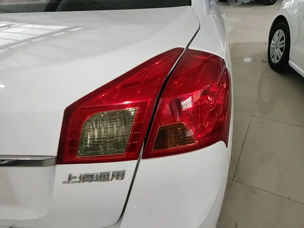 Buick Excelle — миниатюра 8