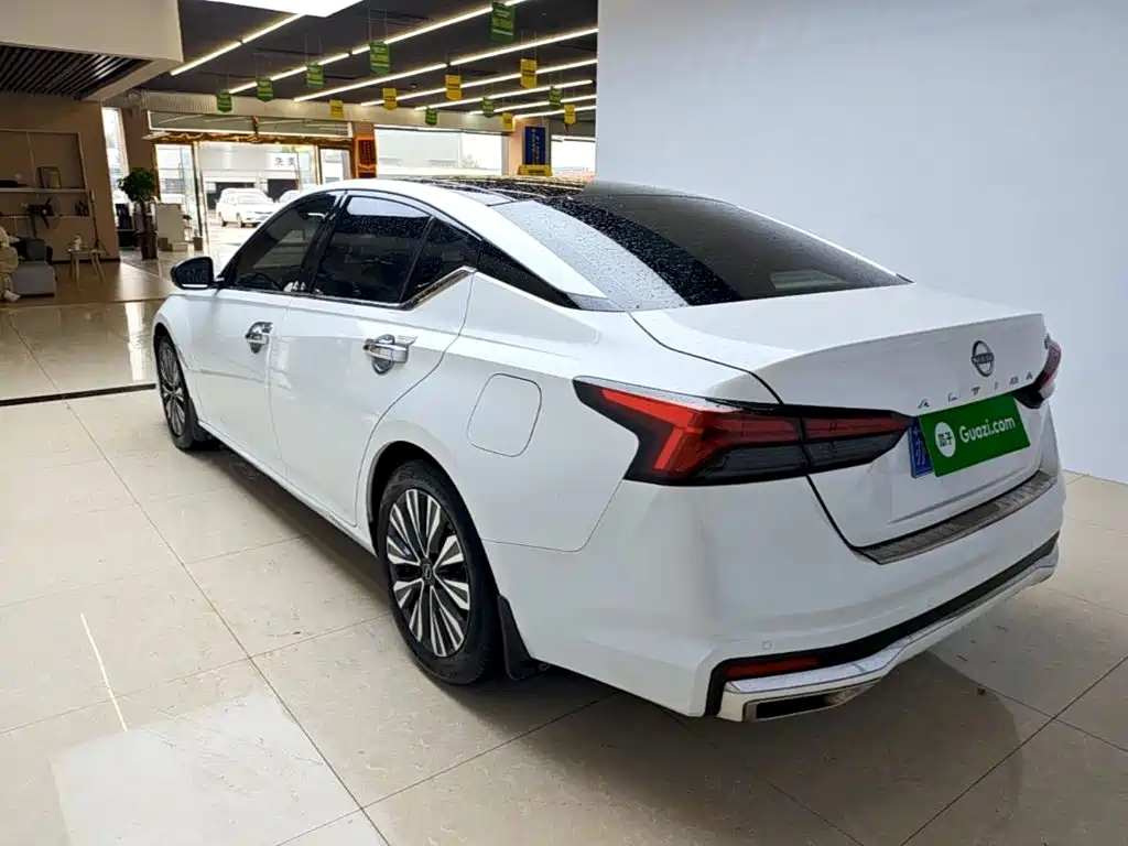 Nissan Teana — миниатюра 5