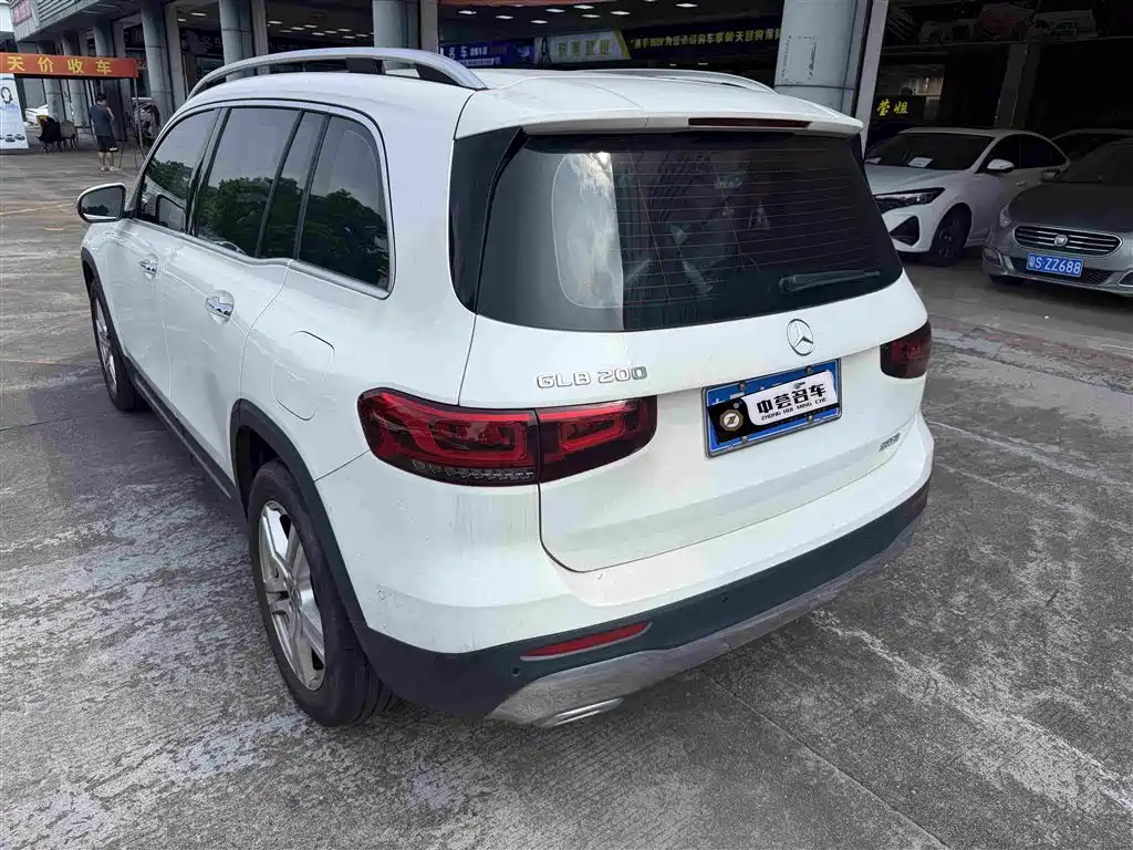 Mercedes-Benz GLB — миниатюра 6