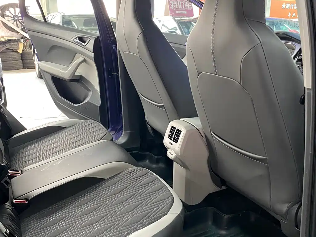 Volkswagen T-Cross — миниатюра 12