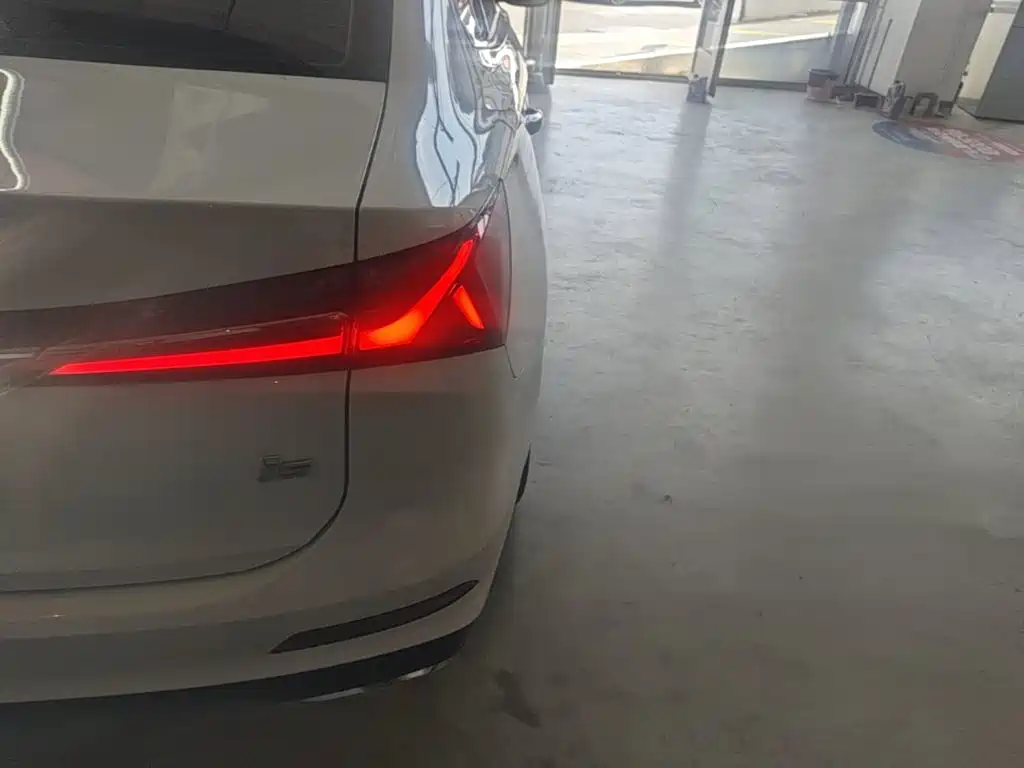 Roewe i5 — миниатюра 8