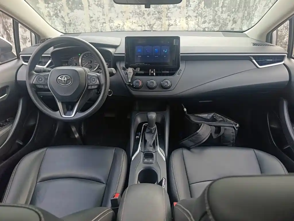 Toyota Corolla — миниатюра 10