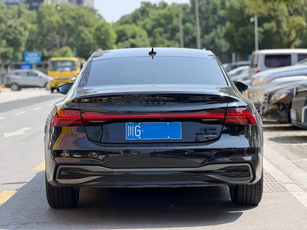 Audi A7L — миниатюра 4
