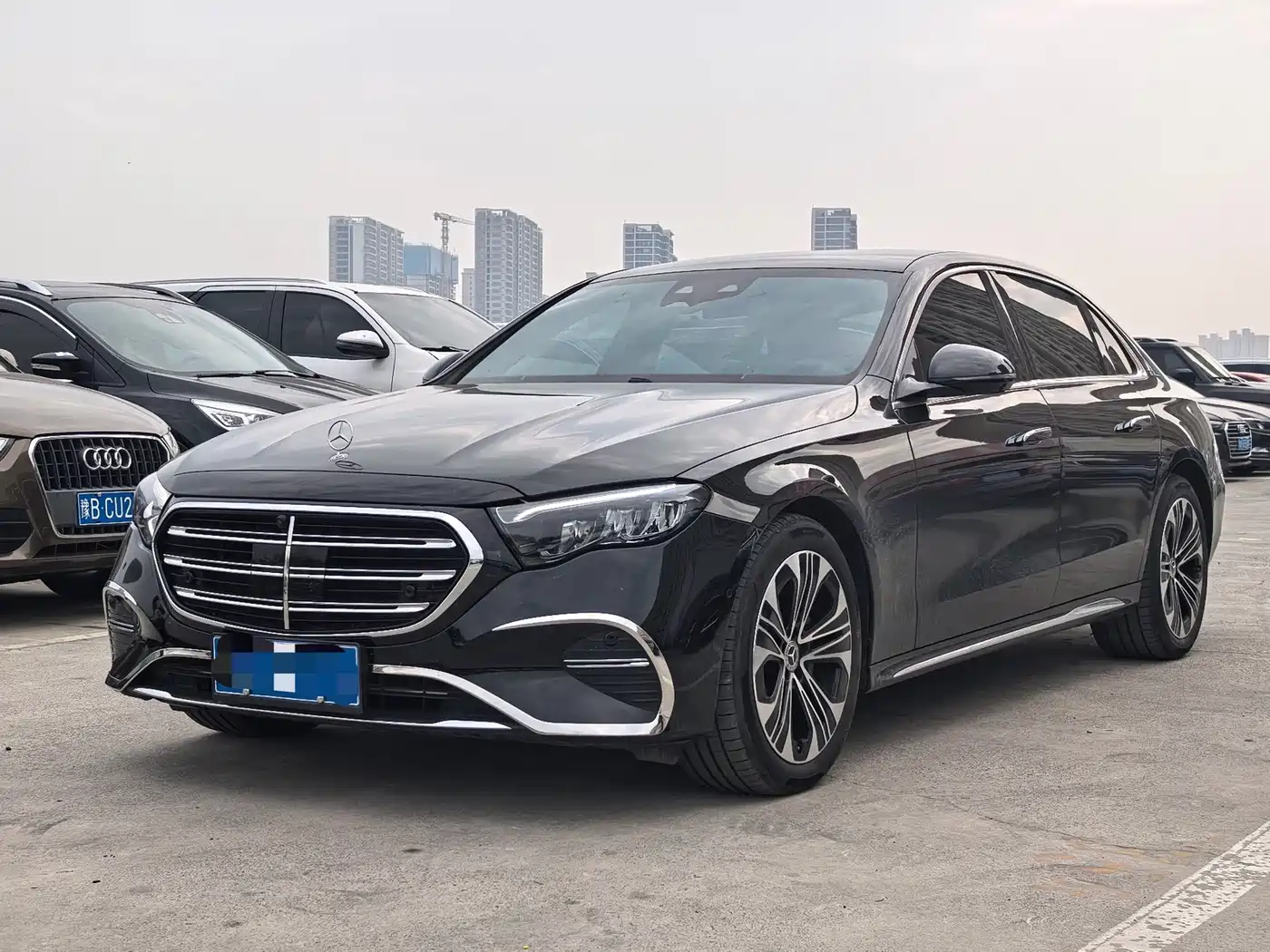 奔驰E级 2025款 改款 E 300 L 豪华型 2025