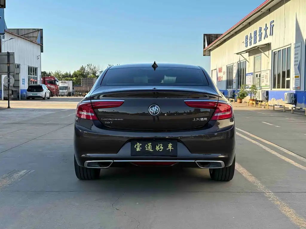 Buick LaCrosse — миниатюра 8
