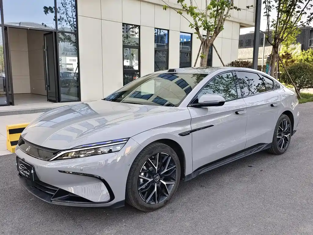 2025 BYD Han - zdjęcie 1 z 13