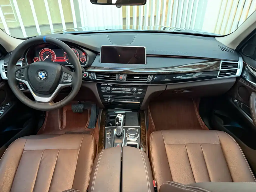 BMW X5 (Import) — миниатюра 9