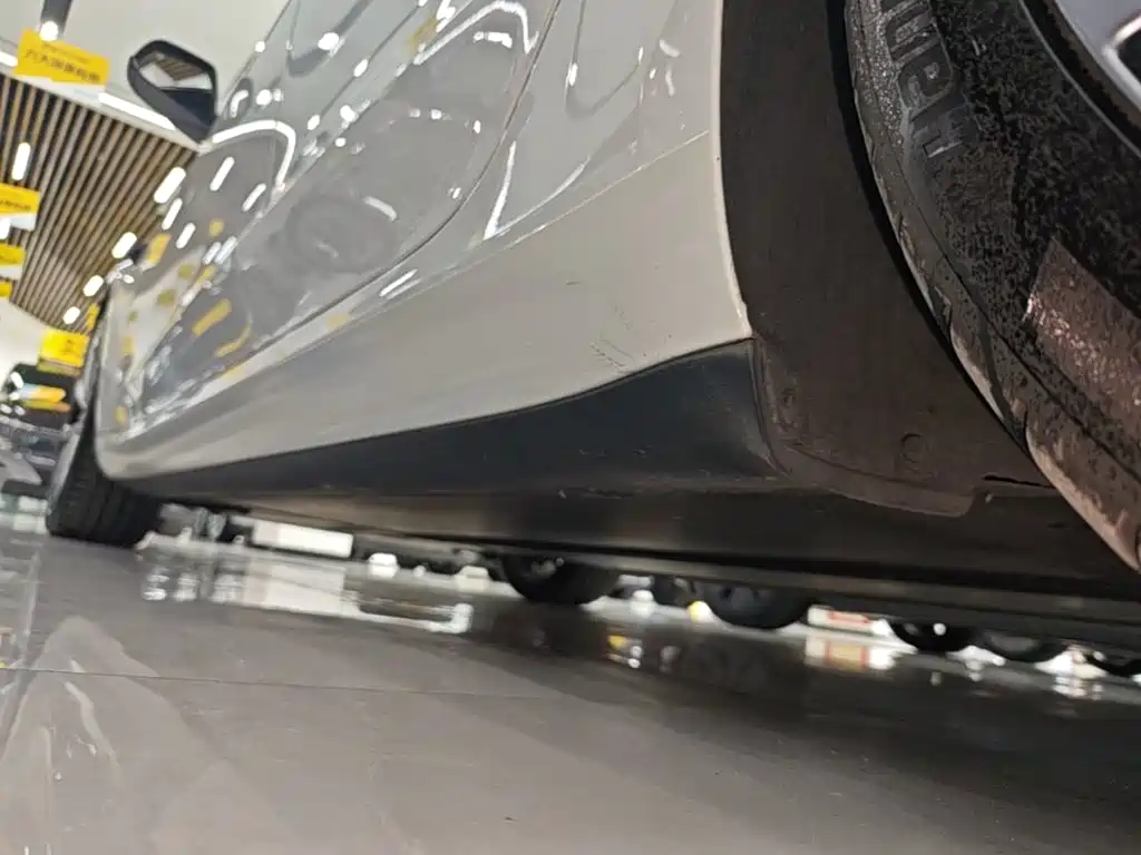 Tesla Model 3 — миниатюра 22