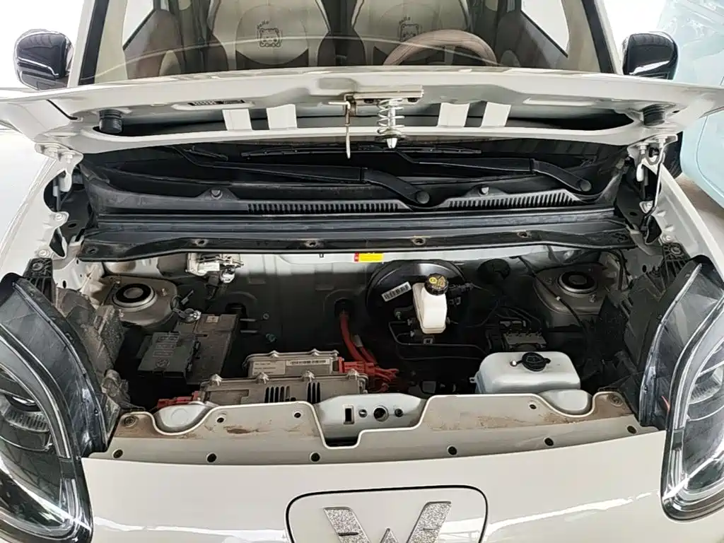 Wuling MINIEV — миниатюра 20