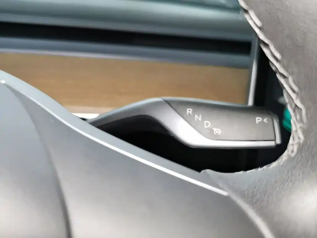 Tesla Model 3 — миниатюра 14
