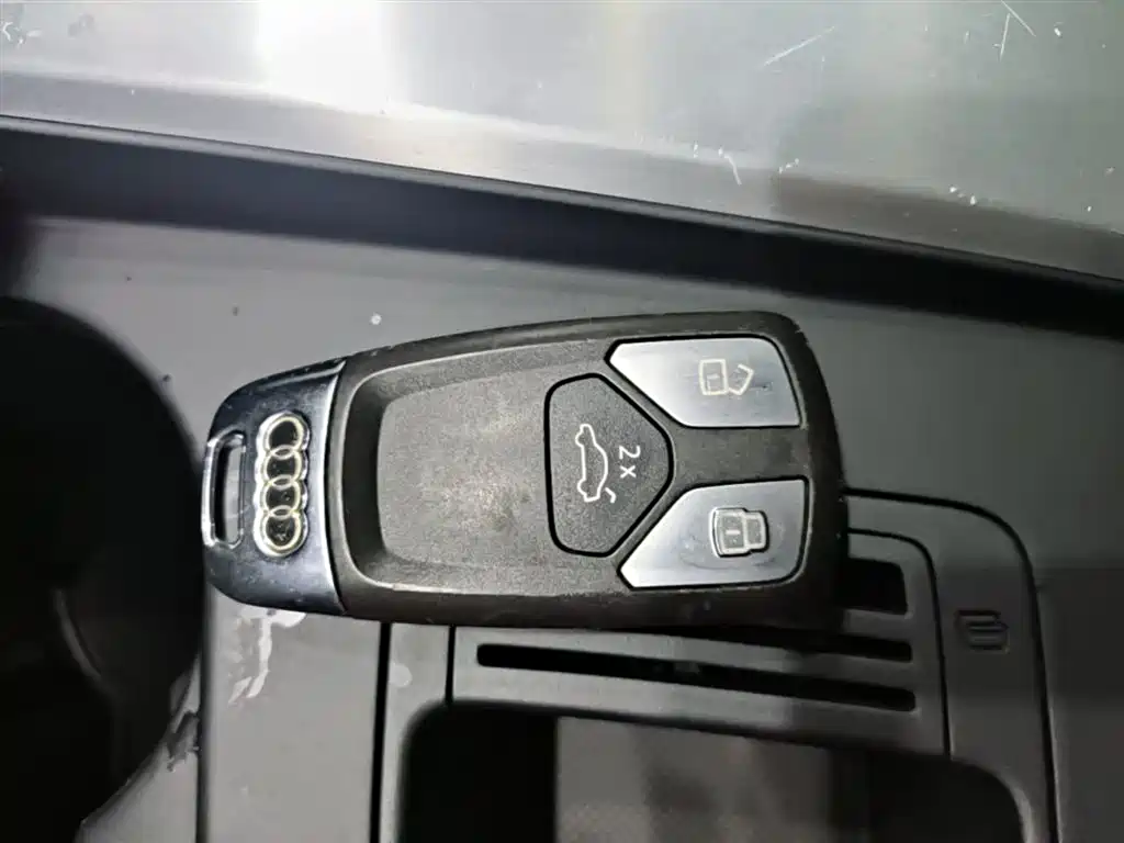 Audi A4L 2024 40 TFSI Fashion